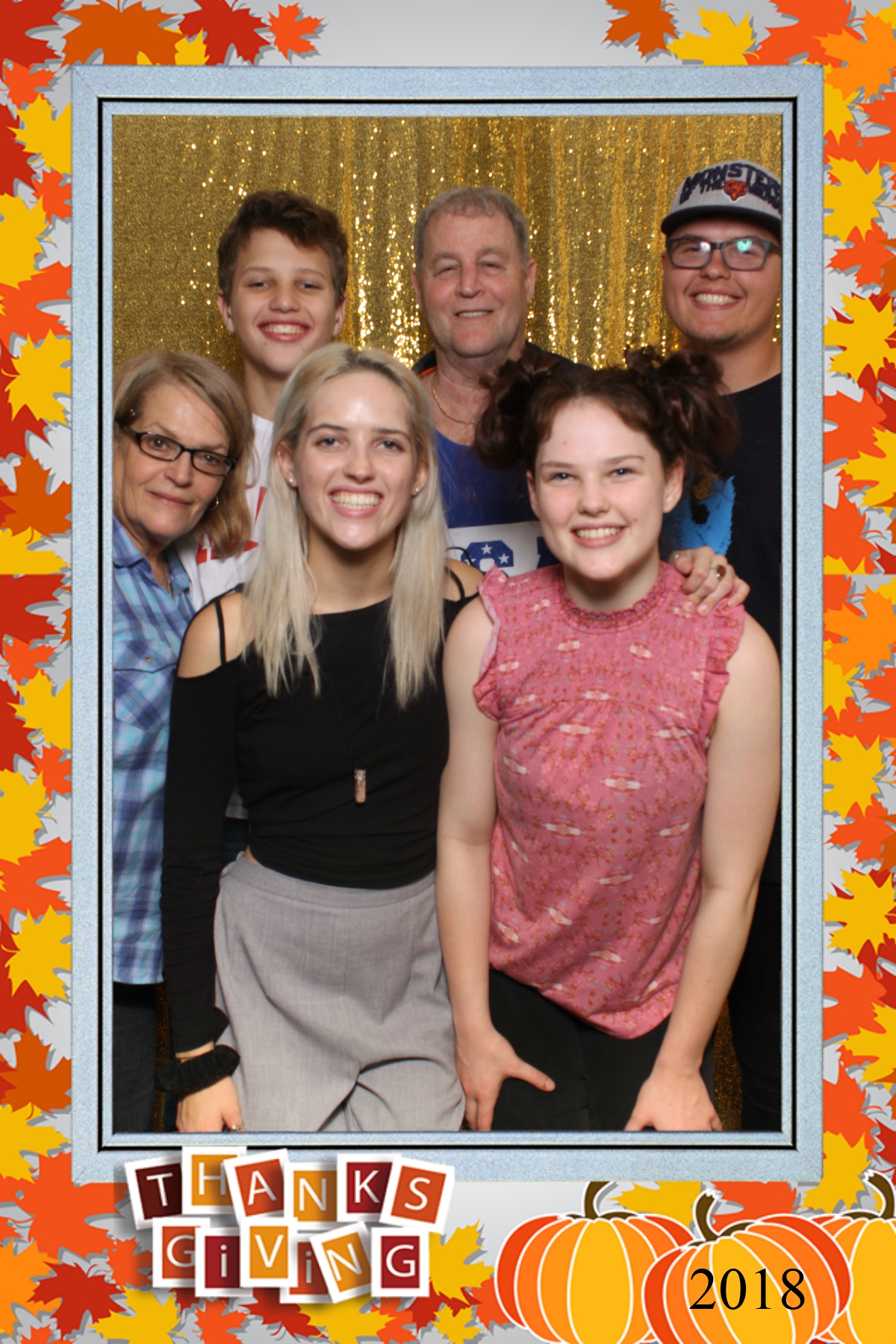 Thanksgiving 2018 | View more photos from the event at gallery.niknoxphotobox.com/u/NiKnox-Photo-Box/Thanksgiving-2018